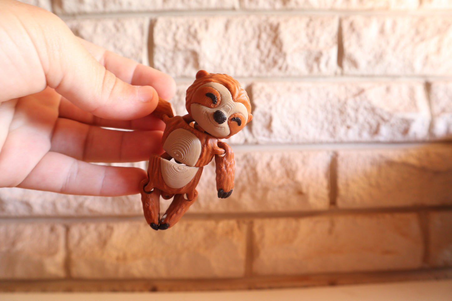 🧲 Magnetic Buddy – Sloth