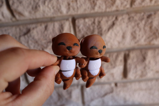 🧲 Magnetic Buddy – Baby Otter