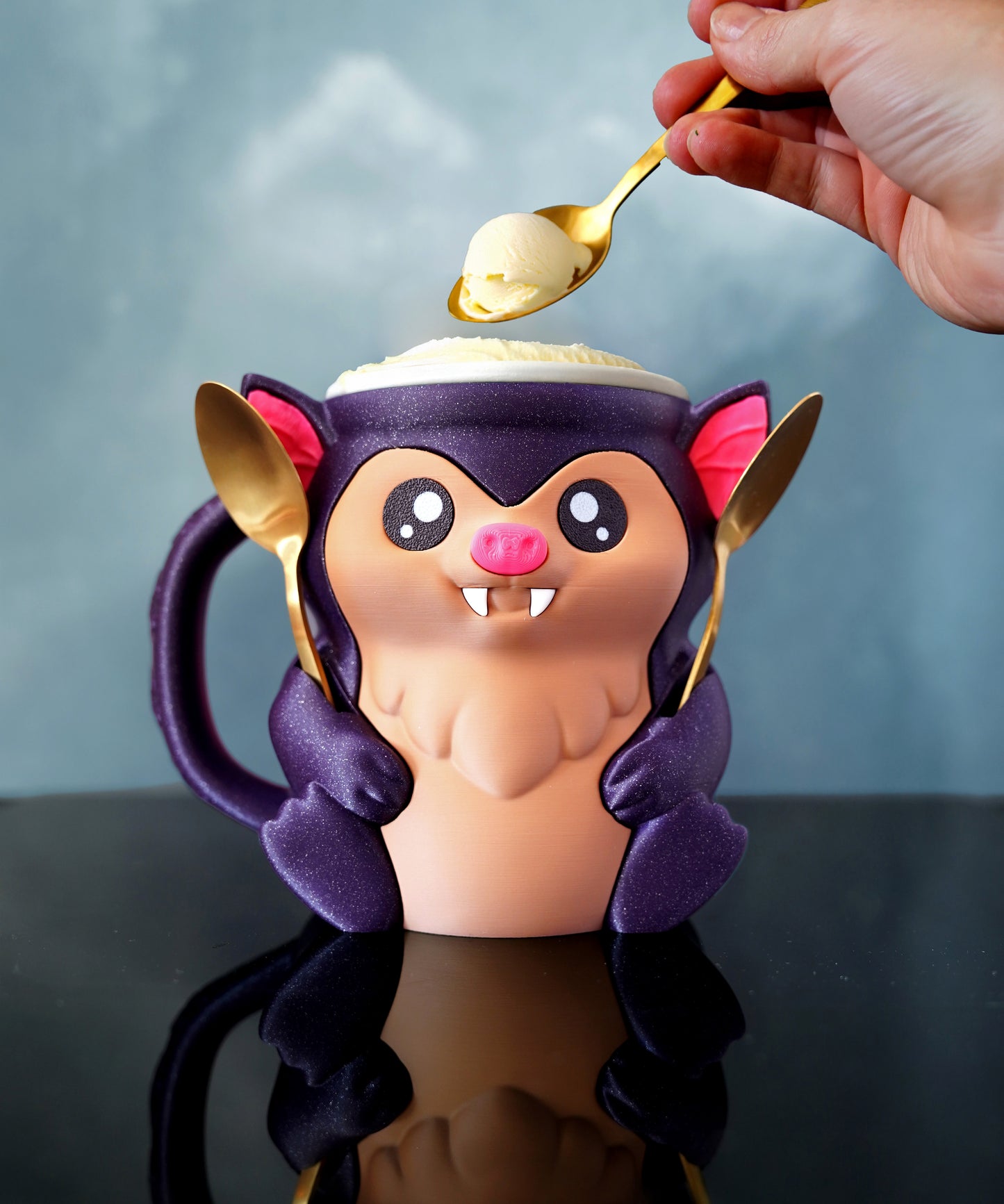 🦇 Bat Ice Cream Holder – Fits a 458ml Tub