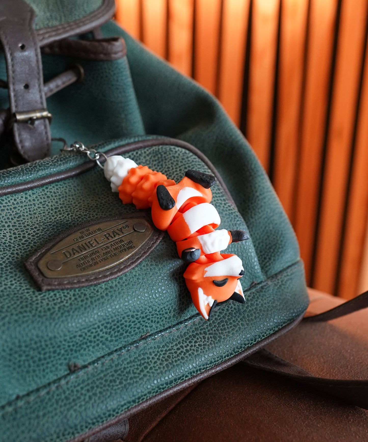 🧲 Magnetic Buddy – Fox