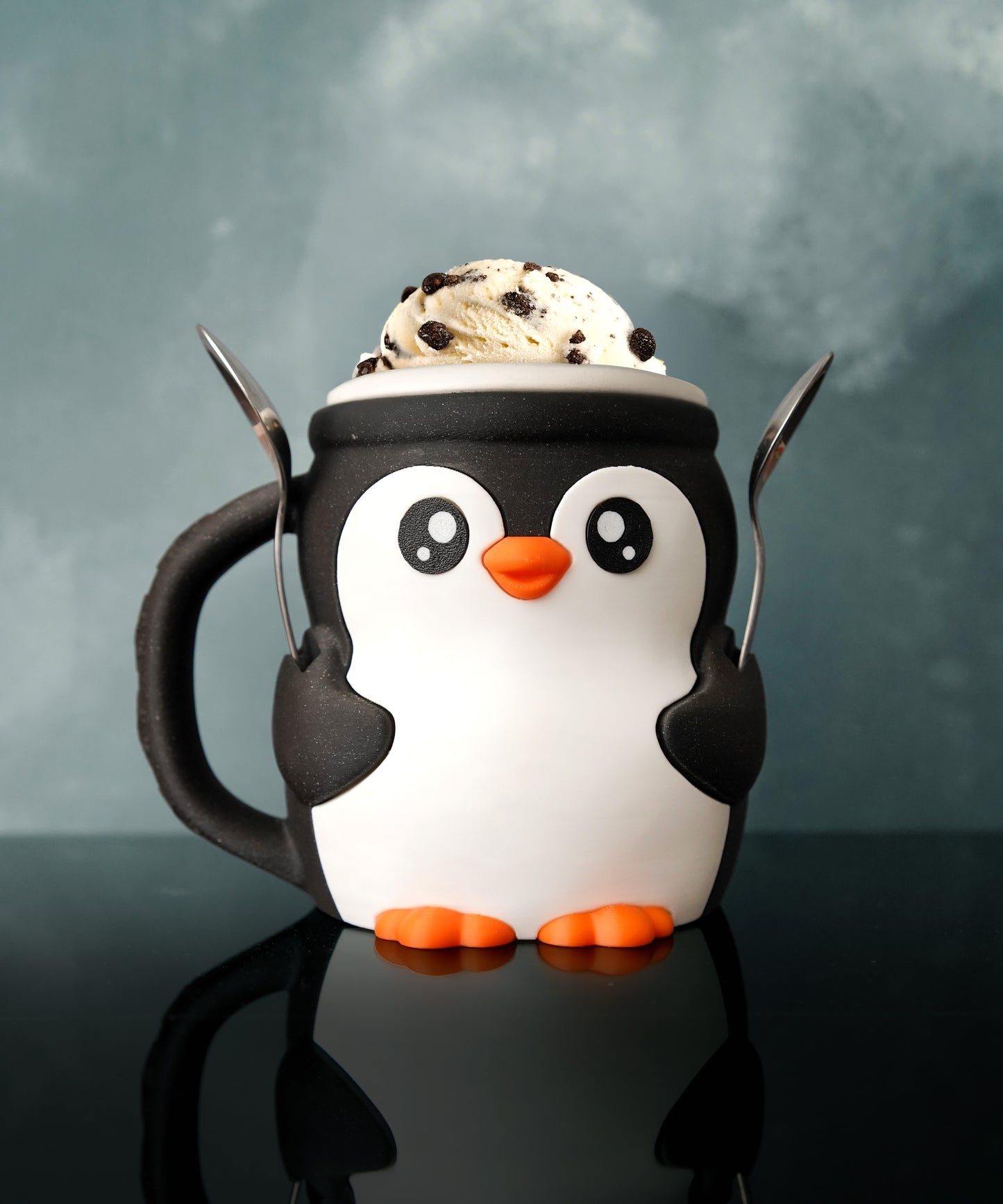 🐧 Penguin Ice Cream Holder – Fits a 458ml Tub