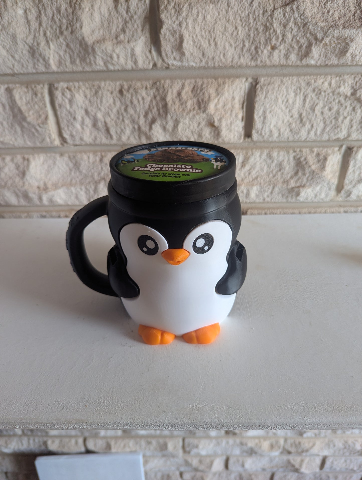 🐧 Penguin Ice Cream Holder – Fits a 458ml Tub