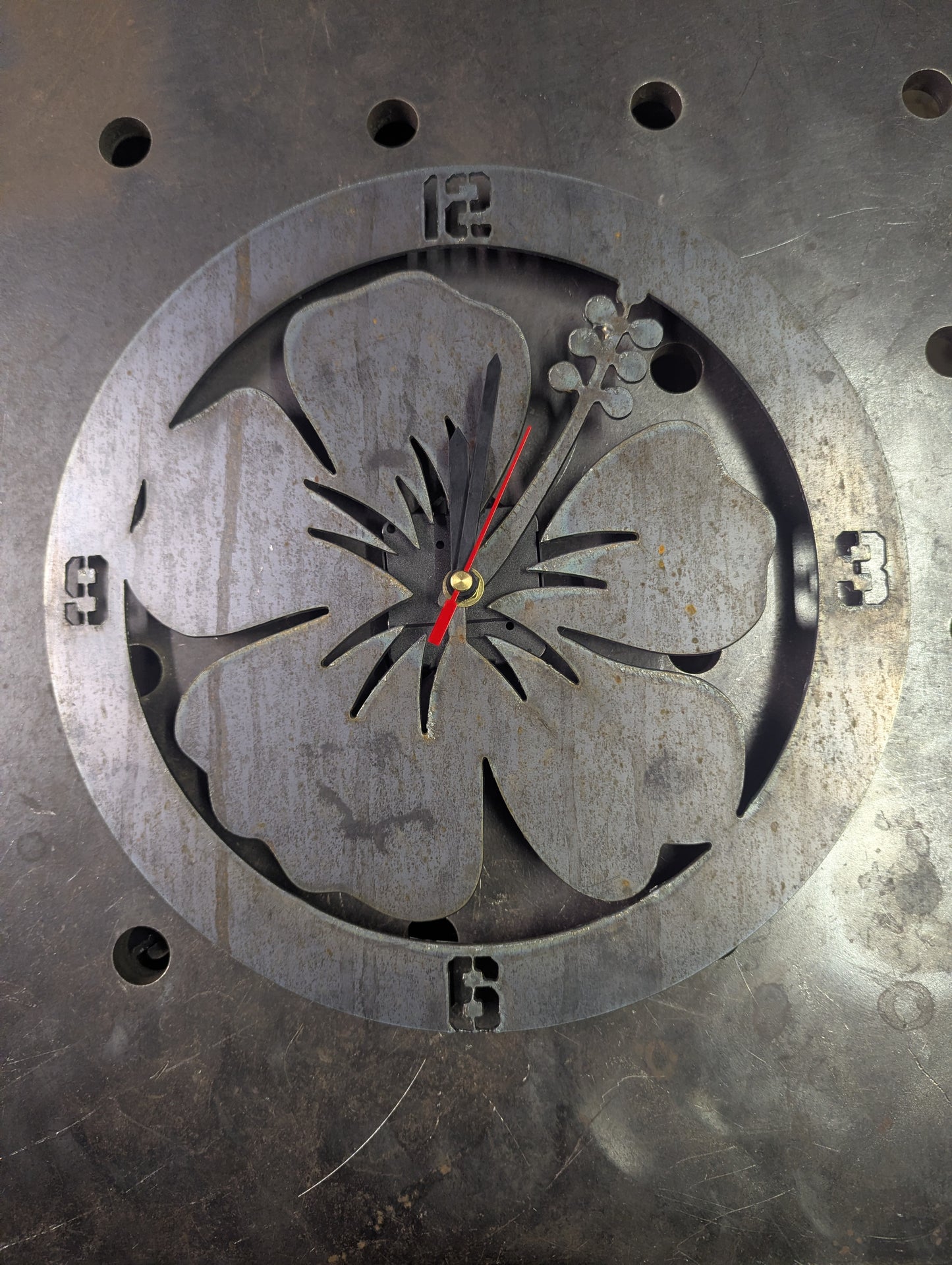 🌺 300mm Floral Steel Wall Clock